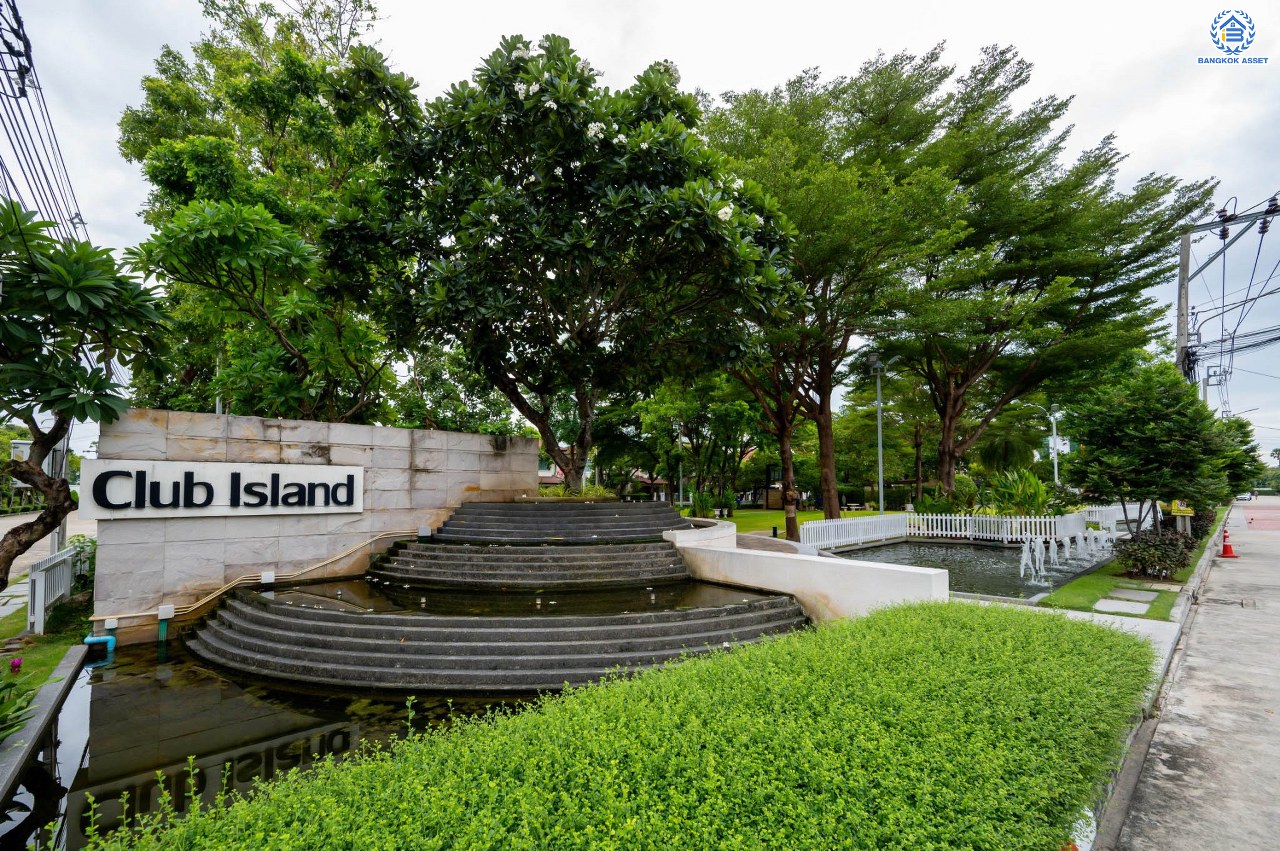 บ้านมือสองตกแต่งใหม่ โครงการ เดอะซิตี้ รัตนาธิเบศร์-แคราย เนื้อที่กว่า 62.4 ตร.ว. พื้นที่ใช้สอย 190.81 ตร.ม. พร้อมฟังก์ชัน 3 ห้องนอน 3 ห้องน้ำ จอดรถได้ 2 คัน บนทำเลศักยภาพ ติดถนนรัตนาธิเบศร์ เชื่อมต่อถนนงามวงศ์วาน, ถนนติวานนท์, ถนนเลี่ยงเมืองนนทบุรี ทำเลใจกลาง 2 เซ็นทรัล ใกล้รถไฟฟ้าสายสีม่วง "สถานีสะพานพระนั่งเกล้า" และจุดขึ้นทางด่วน "งามวงศ์วาน"